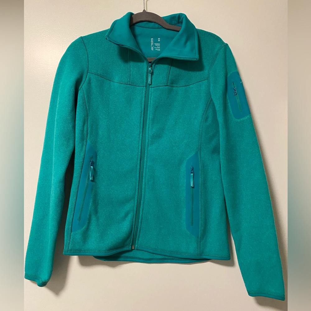 Arc’Teryx Teal Zip-up fleece